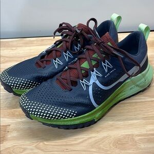 NIKE React Pegasus Trail 4 Trail Running Shoe - Men's - SIZE 9.5